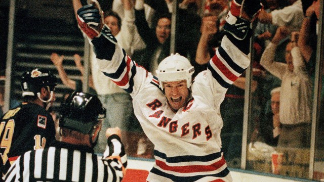 assets1.sportsnet.ca/wp-content/uploads/2014/06/messier_mark-640x360.jpg
