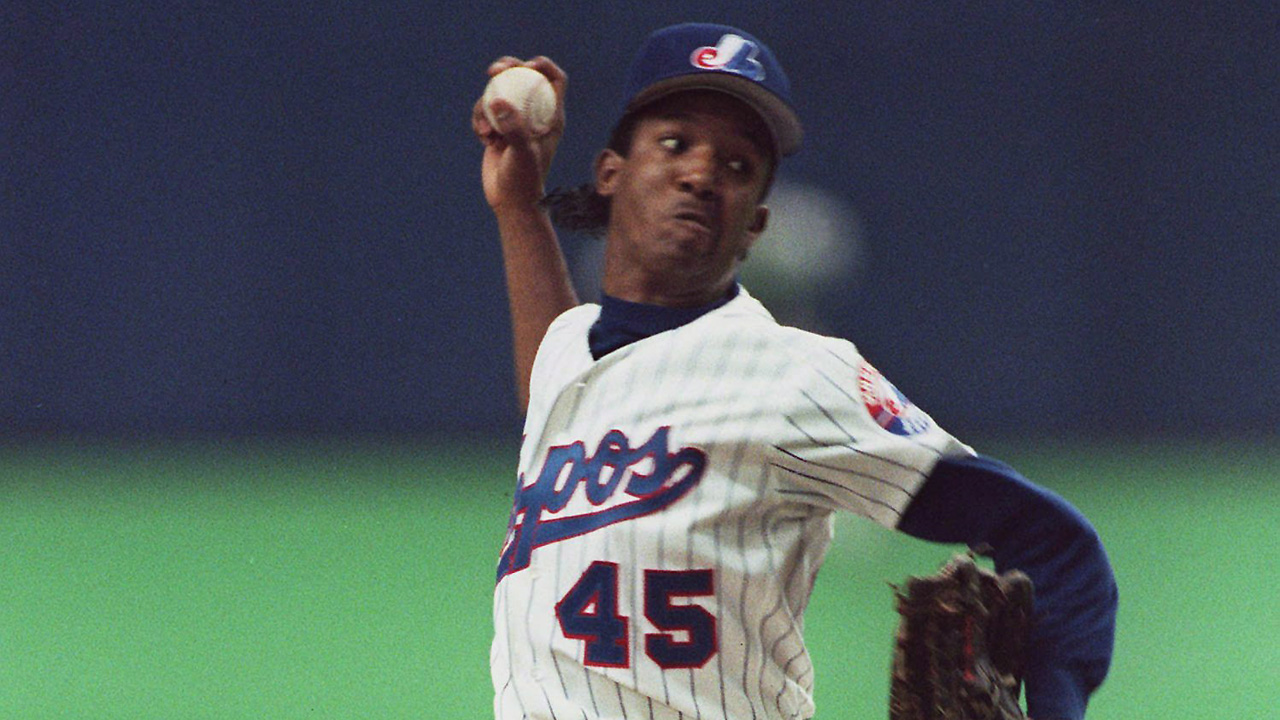 New York Mets' pitcher Pedro Martinez is on the mound against the News  Photo - Getty Images