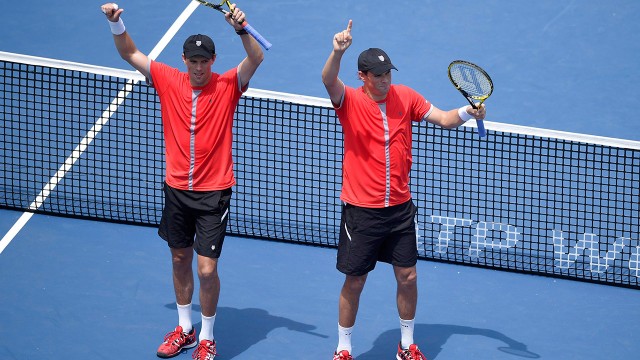 Bryans give U.S. Davis Cup