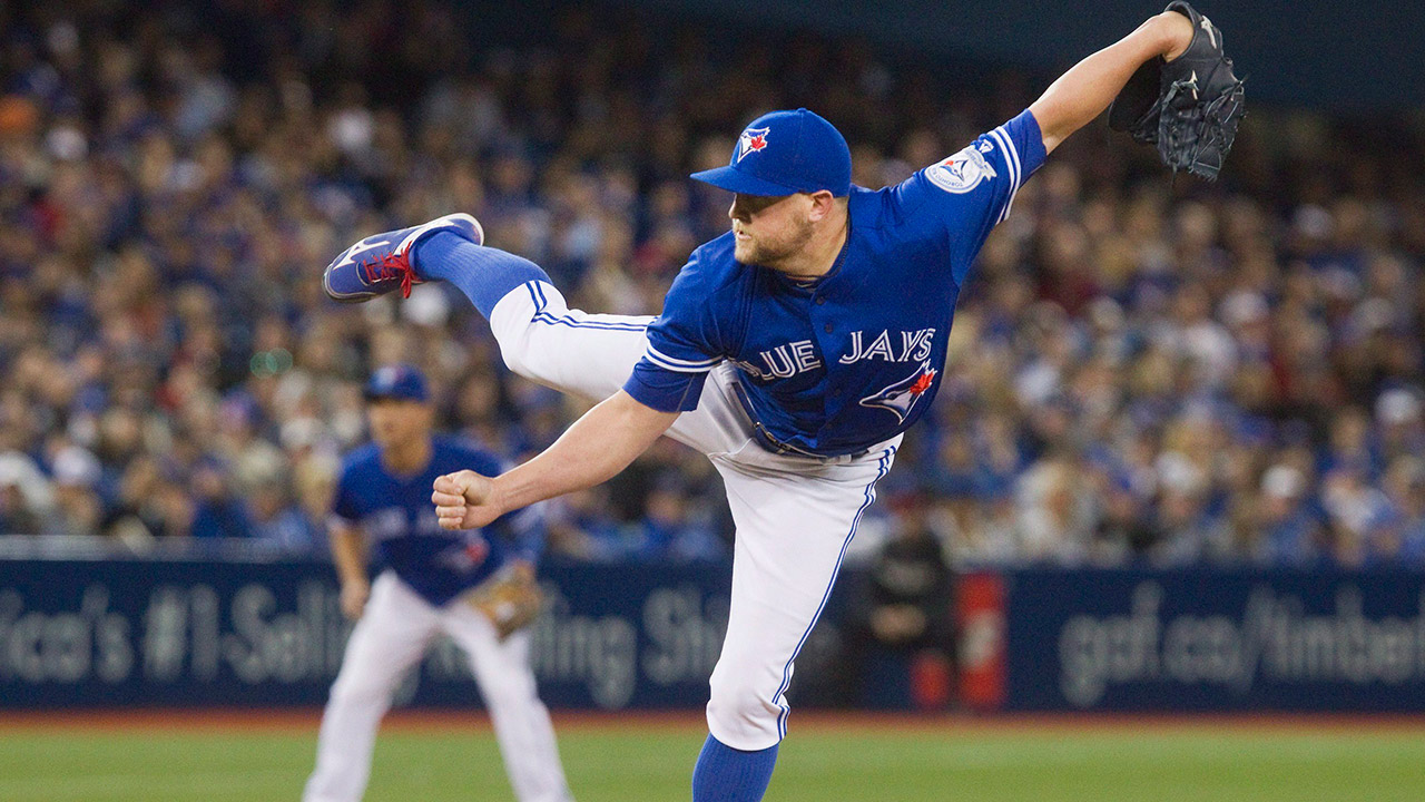Toronto Blue Jays pitcher Drew Storen throws against the Boston Red Sox in the eighth inning. (Fred Thornhill/CP)