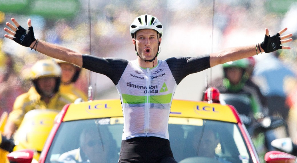 Chris Froome has punched a spectator Chris Froome has punched a spectator