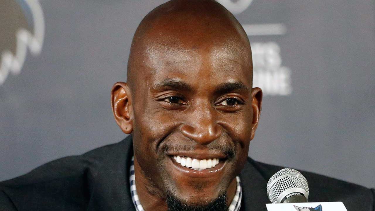 Retired Kevin still has itch to play, beef with TWolves