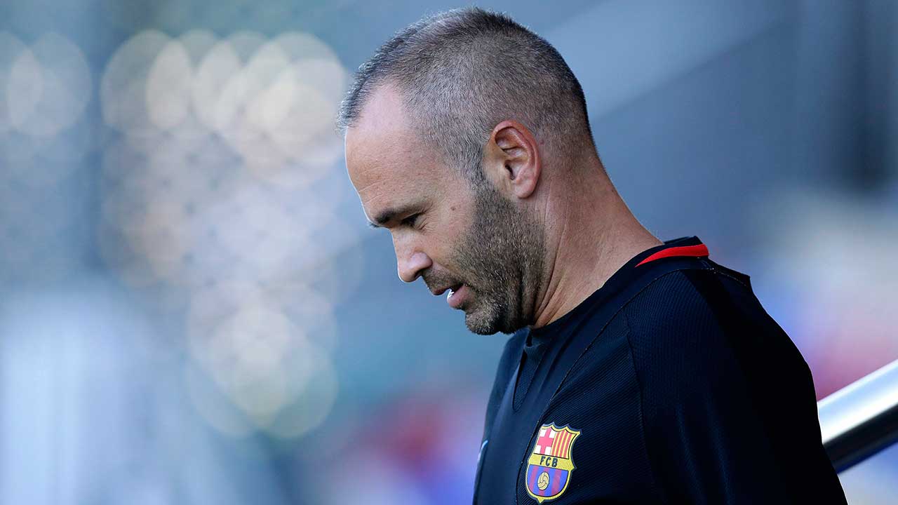 Injured Iniesta out of Barcelona match at Athletic Bilbao