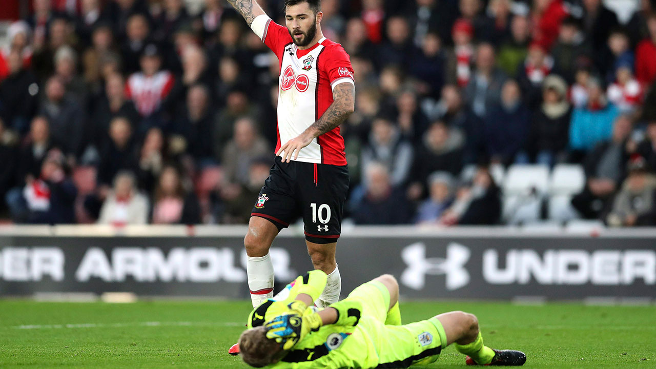 Southampton’s Charlie Austin charged with violent conduct by FA