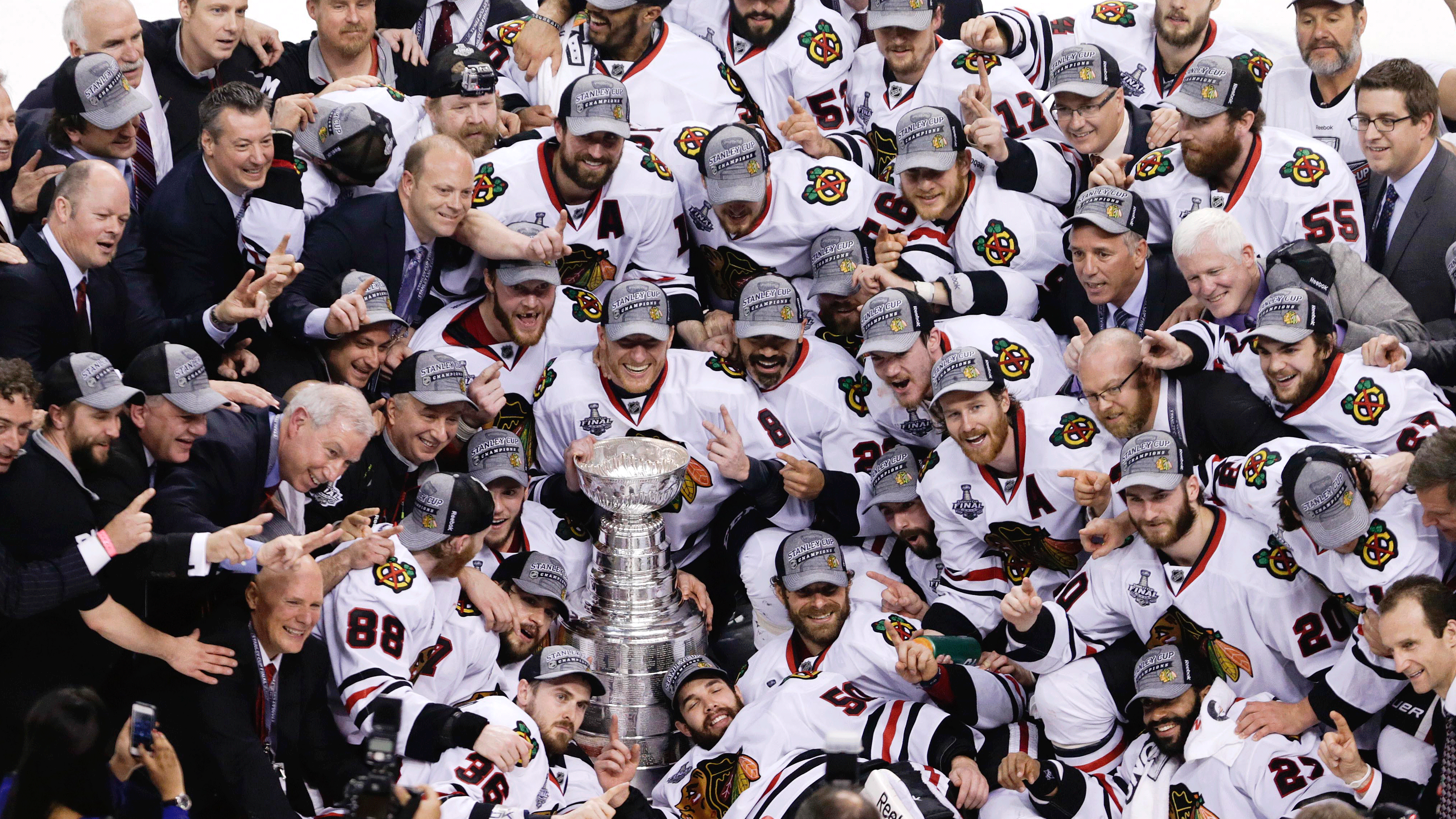 Blackhawks Score Twice Late To Win Stanley Cup - Sportsnet.ca