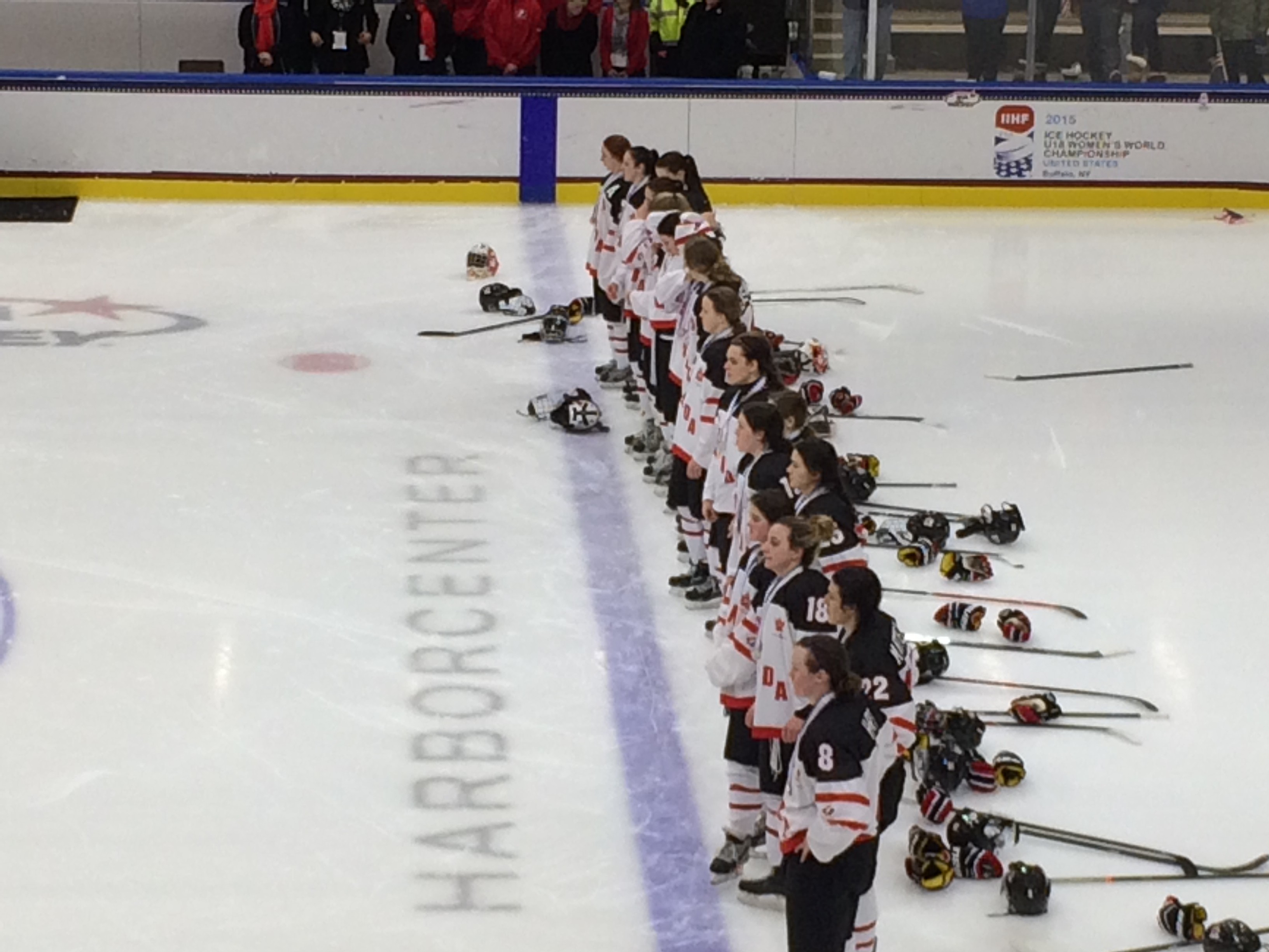 Under18s put on a show in IIHF gold medal game