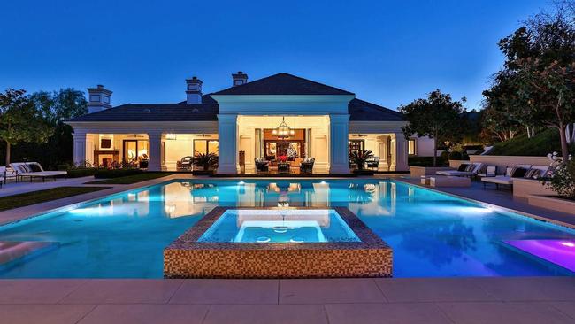 A California Mansion So Nice, Wayne Gretzky Bought It Twice!