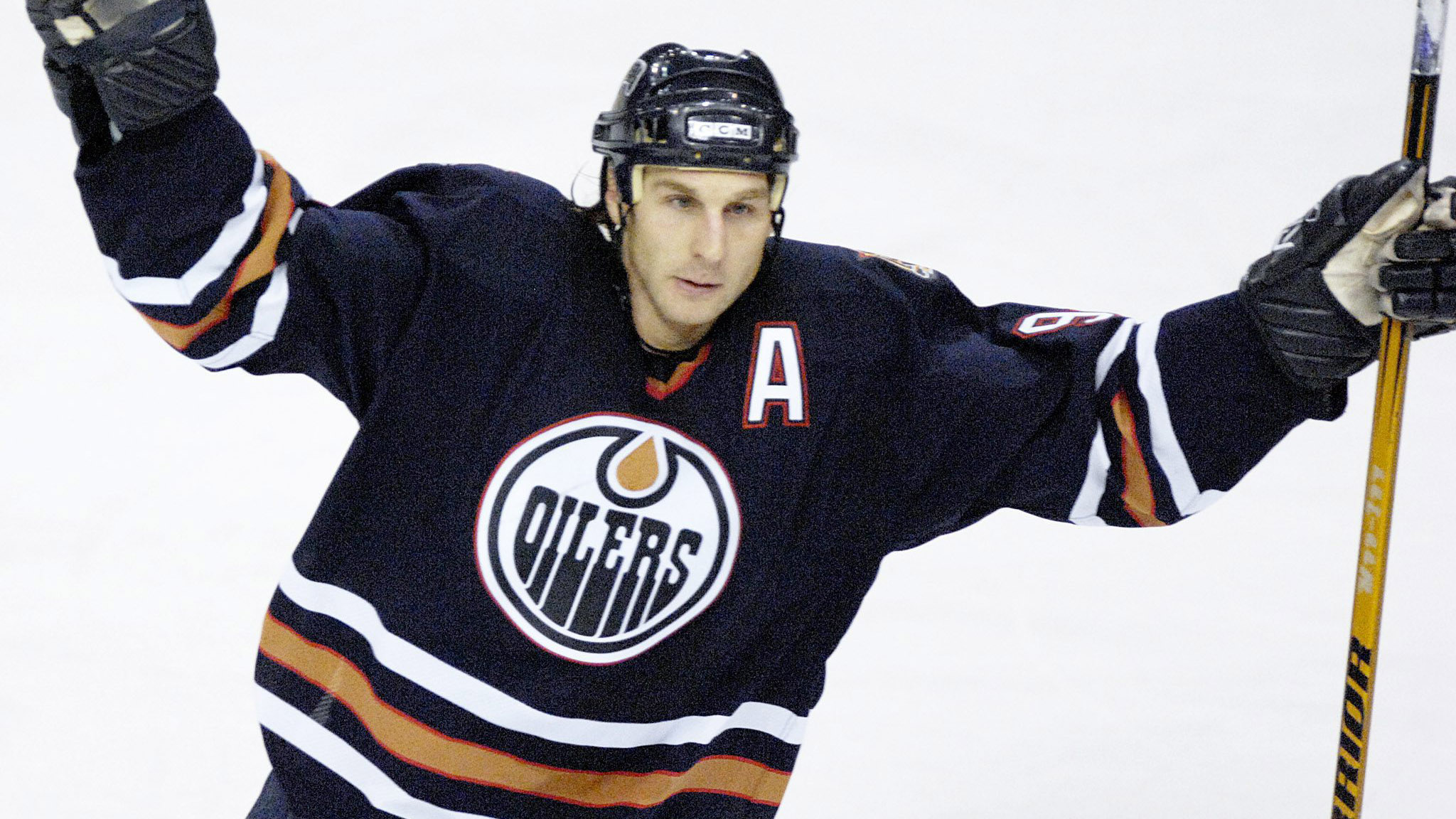 How Ryan Smyth is finding ways to fill his hockey void