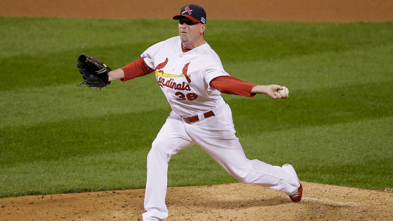 St. Louis Cardinals relief pitcher Randy Choate throws during the seventh inning in Game 2 of the National League baseball championship series. (Charlie Niebergall/AP)