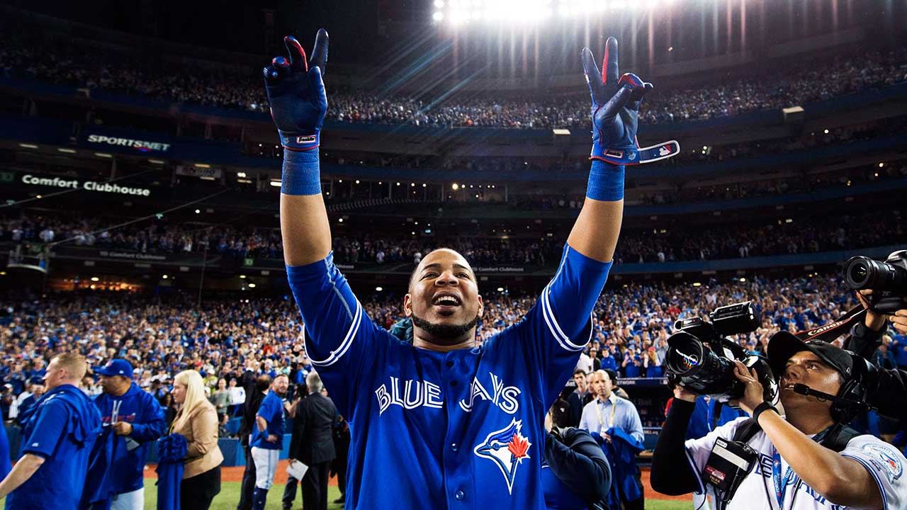 Toronto Blue Jays give former teammate Edwin Encarnacion rude