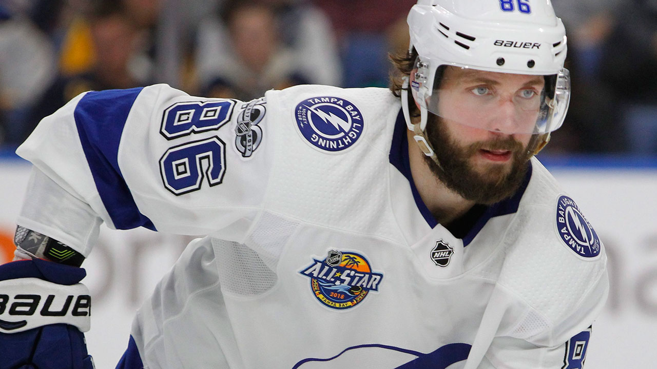 Kucherov, Barzal headline PHWA mid-season Awards | 15 Minute News