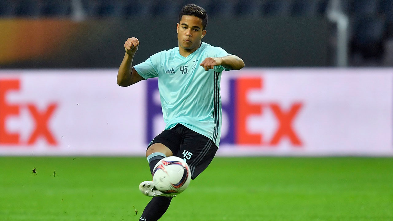 Kluivert junior leaves Ajax for Roma in $21m transfer