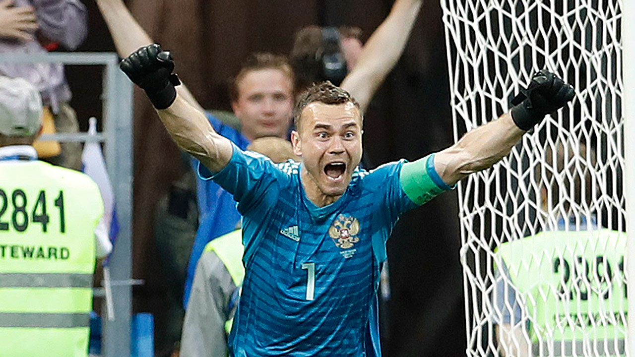 Russia goalkeeper Akinfeev ends 15-year national team duty