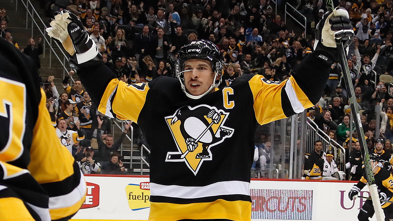 Pittsburgh Penguins centre Sidney Crosby (87)