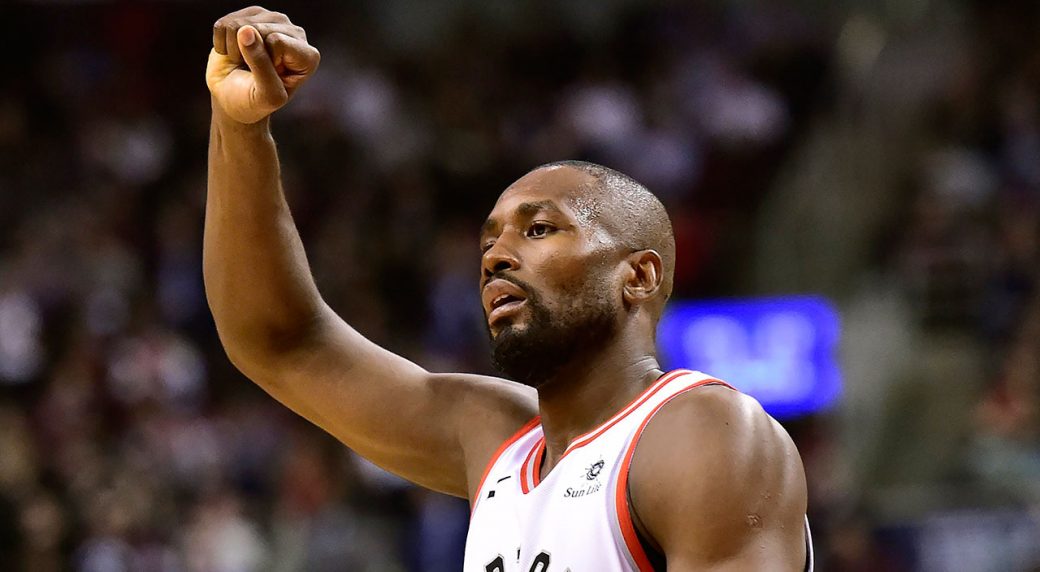 Leonard's clutch shot lifts Raptors over Blazers