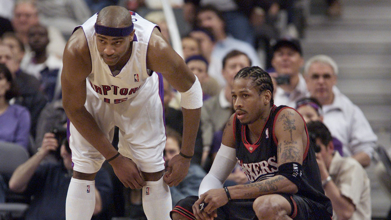 NBA-Iverson-stands-next-to-Carter