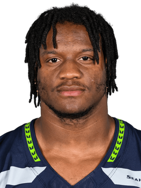 Kenneth Walker III sparks Seahawks in 37-27 win over the Panthers