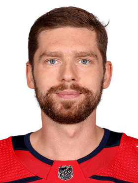 Evgeny Kuznetsov re-signs with Capitals for eight years